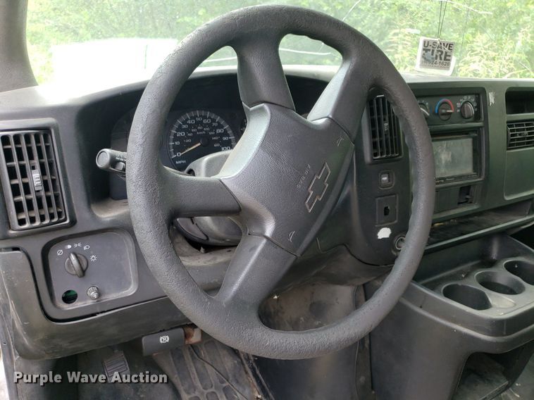 image for item DO3029 2007 Chevrolet Express 2500  van