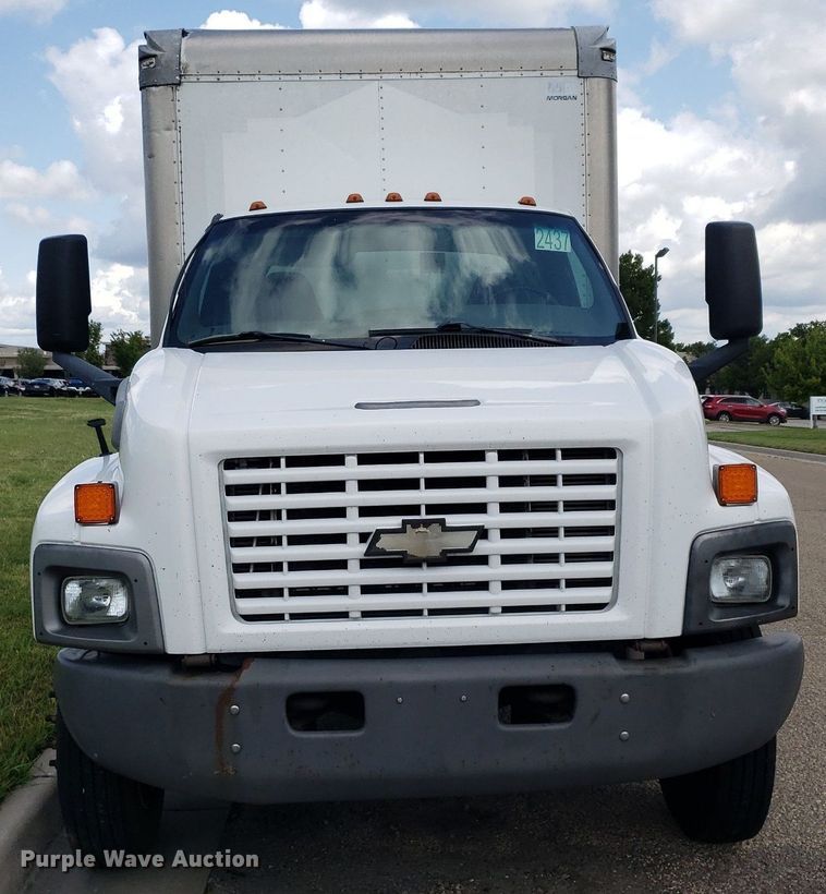 image for item DO3030 2006 Chevrolet C6500  box truck