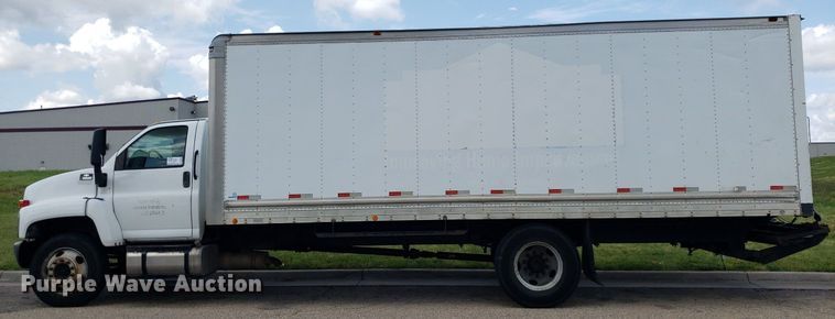 image for item DO3030 2006 Chevrolet C6500  box truck