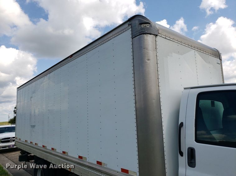 image for item DO3030 2006 Chevrolet C6500  box truck