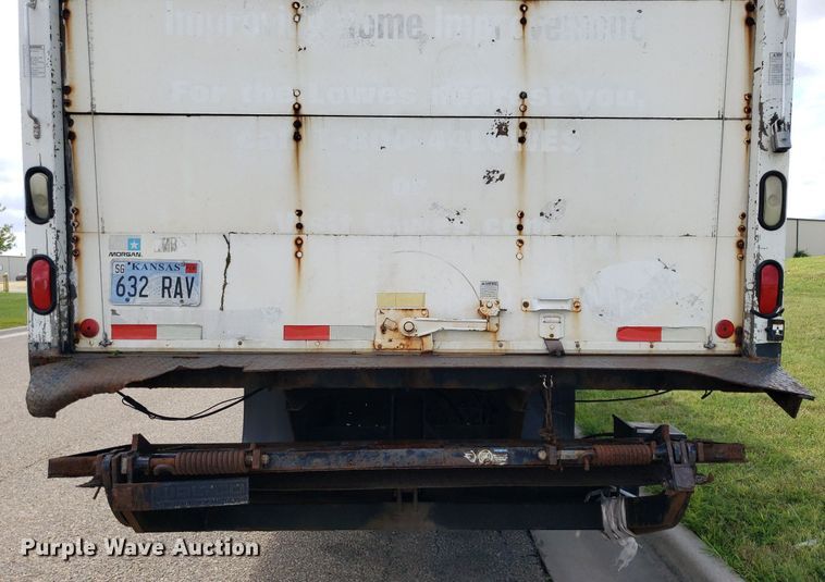 image for item DO3030 2006 Chevrolet C6500  box truck