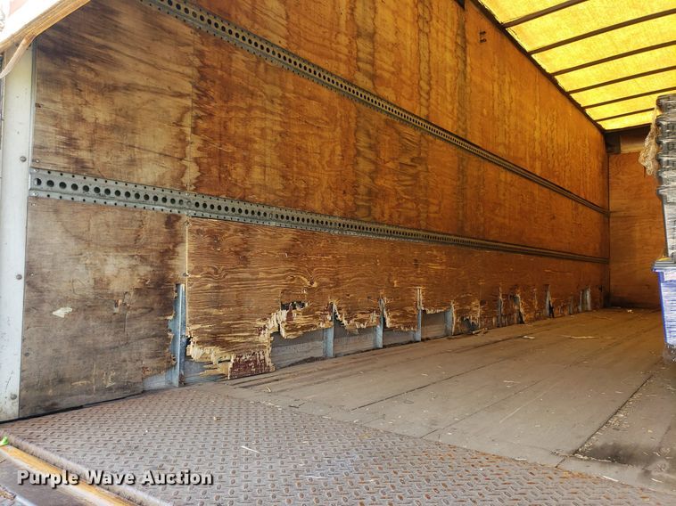 image for item DO3030 2006 Chevrolet C6500  box truck