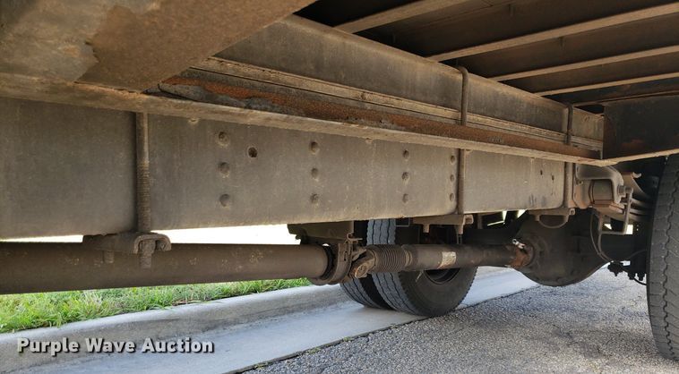 image for item DO3030 2006 Chevrolet C6500  box truck