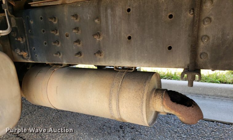 image for item DO3030 2006 Chevrolet C6500  box truck