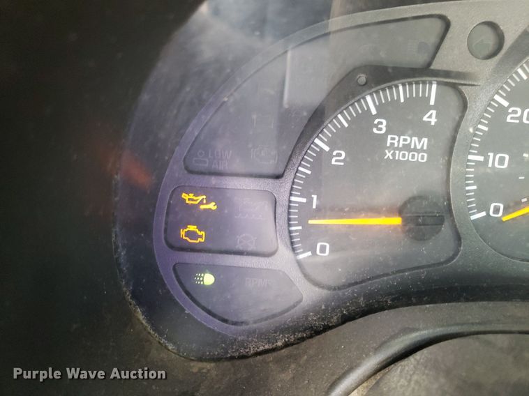 image for item DO3030 2006 Chevrolet C6500  box truck