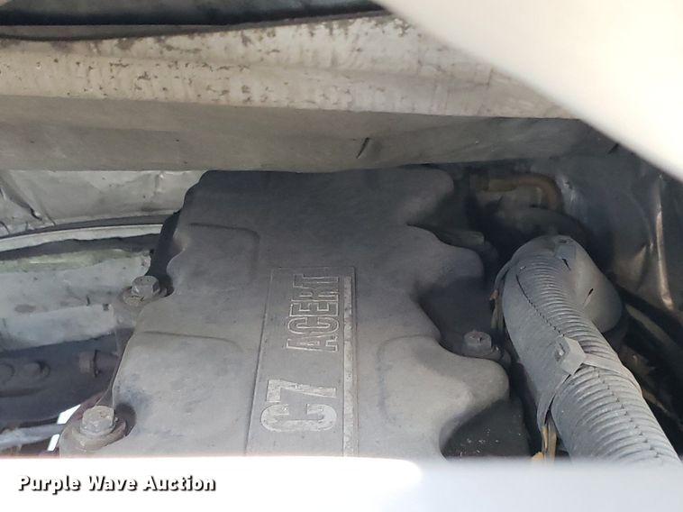 image for item DO3030 2006 Chevrolet C6500  box truck