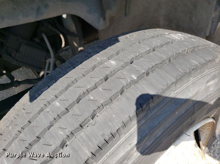 image for item DO3030 2006 Chevrolet C6500  box truck