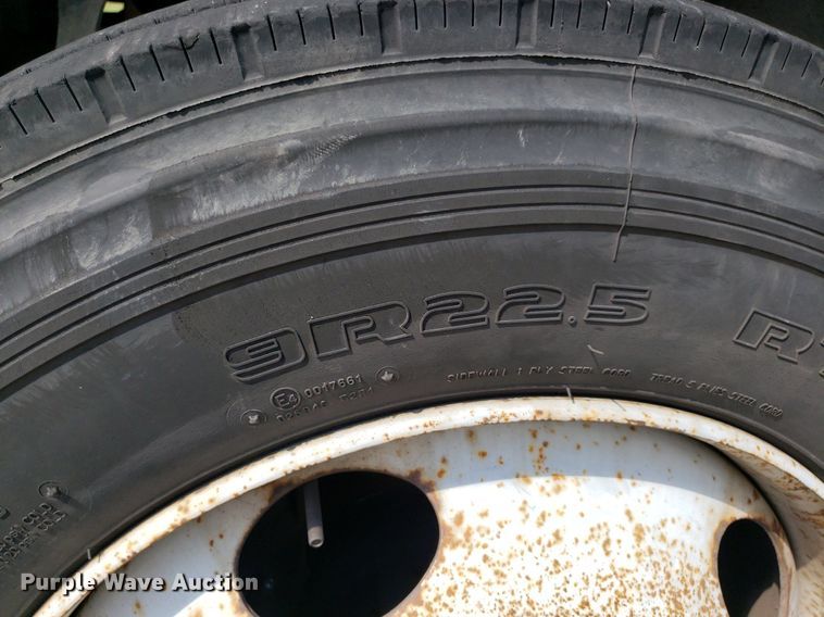 image for item DO3030 2006 Chevrolet C6500  box truck