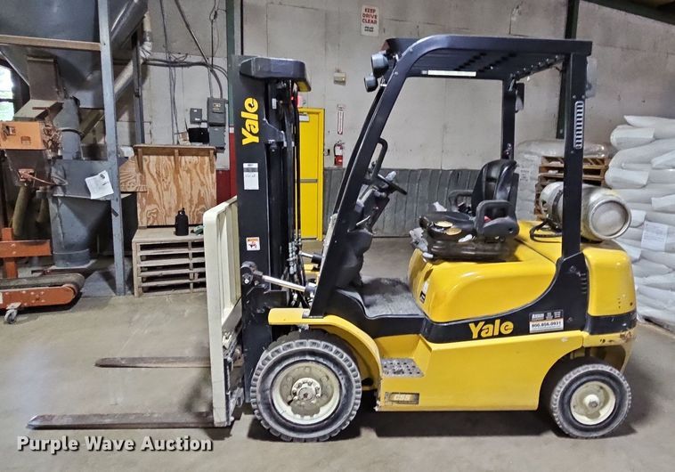 image for item DP2300 Yale GLP040MXNEAE084  forklift