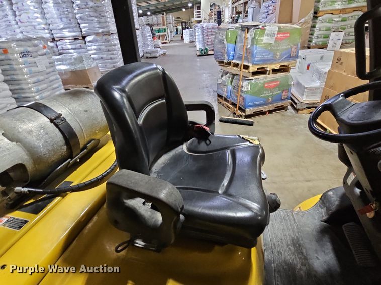 image for item DP2300 Yale GLP040MXNEAE084  forklift