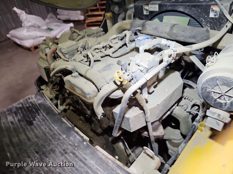 image for item DP2300 Yale GLP040MXNEAE084  forklift