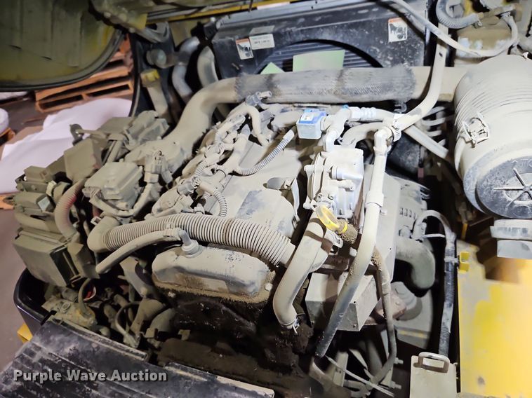 image for item DP2300 Yale GLP040MXNEAE084  forklift