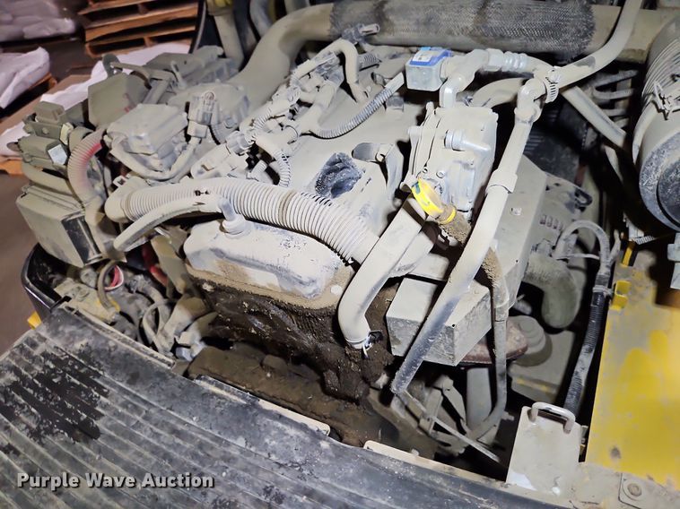 image for item DP2300 Yale GLP040MXNEAE084  forklift