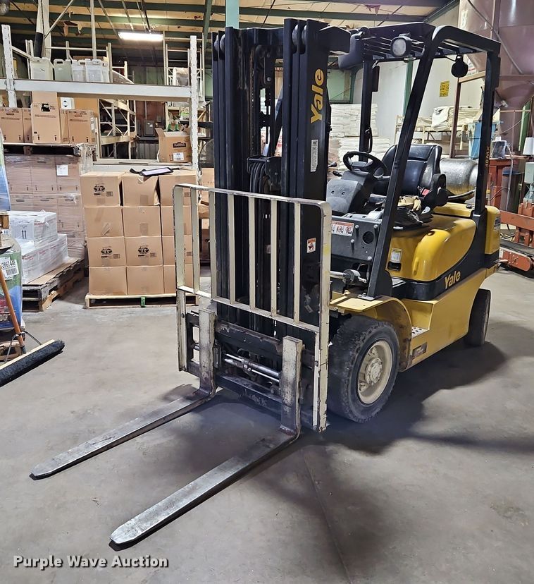 image for item DP2301 Yale GLP040MXNEAE084  forklift