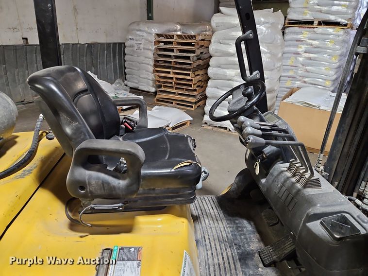 image for item DP2301 Yale GLP040MXNEAE084  forklift