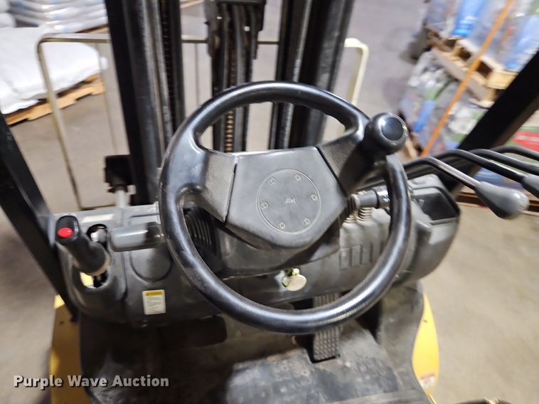 image for item DP2301 Yale GLP040MXNEAE084  forklift