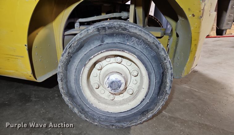 image for item DP2301 Yale GLP040MXNEAE084  forklift