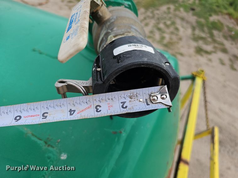 image for item DQ0093 2001 International 4700  septic truck