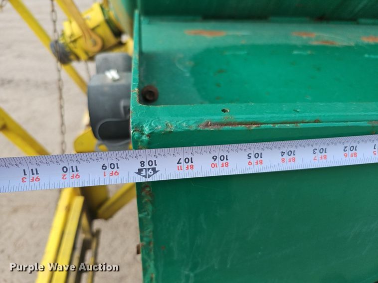 image for item DQ0093 2001 International 4700  septic truck