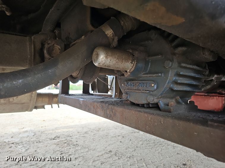 image for item DQ0093 2001 International 4700  septic truck