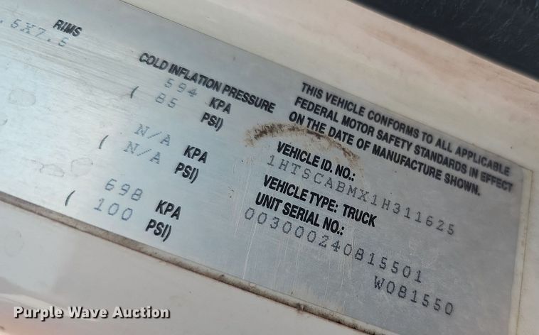 image for item DQ0093 2001 International 4700  septic truck