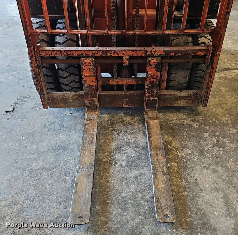 image for item DQ0115 Hyster H80B  forklift