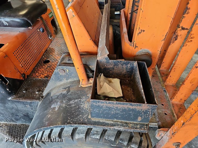 image for item DQ0115 Hyster H80B  forklift