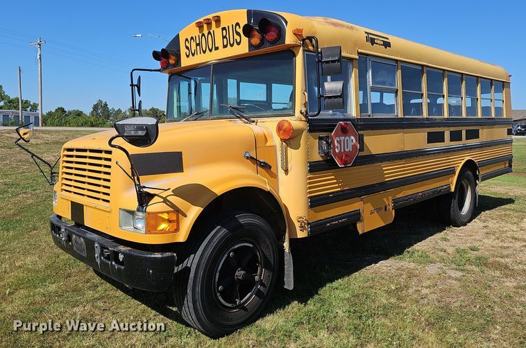 image for item DQ0118 1991 Thomas Built  school bus