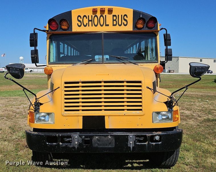 image for item DQ0118 1991 Thomas Built  school bus