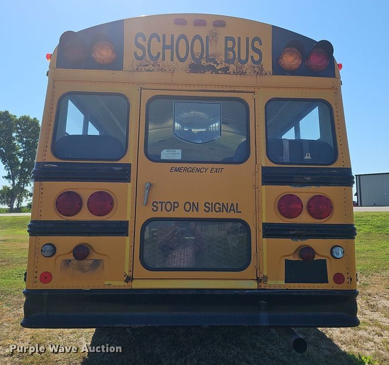 image for item DQ0118 1991 Thomas Built  school bus