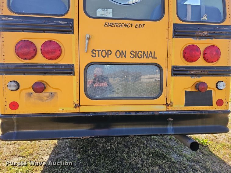 image for item DQ0118 1991 Thomas Built  school bus