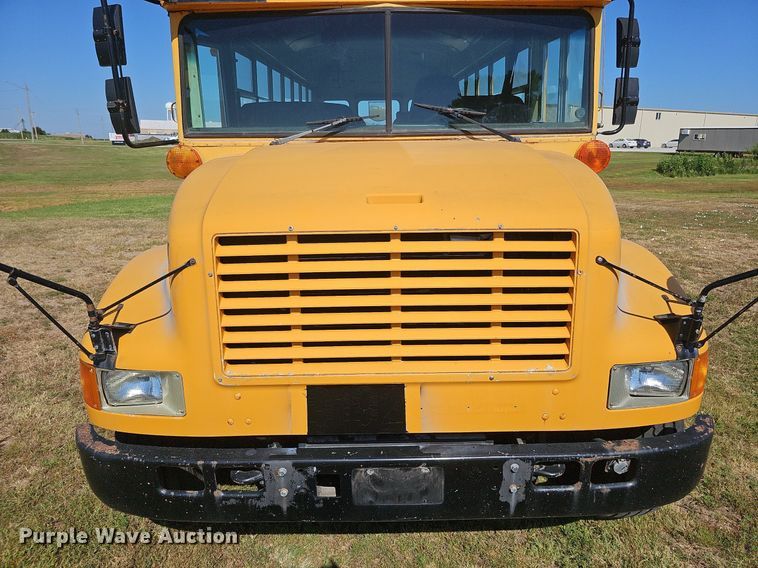 image for item DQ0118 1991 Thomas Built  school bus