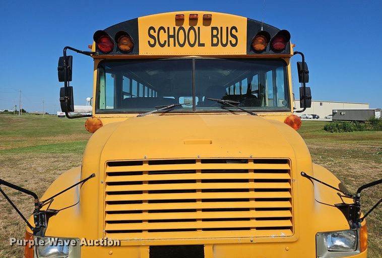 image for item DQ0118 1991 Thomas Built  school bus