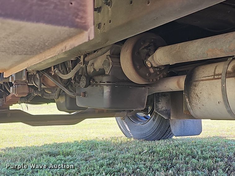 image for item DQ0118 1991 Thomas Built  school bus