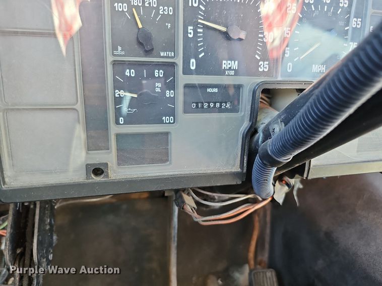 image for item DQ0118 1991 Thomas Built  school bus