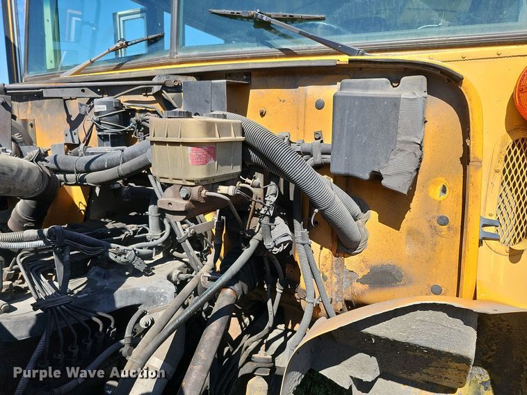 image for item DQ0118 1991 Thomas Built  school bus