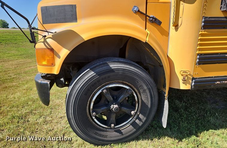 image for item DQ0118 1991 Thomas Built  school bus