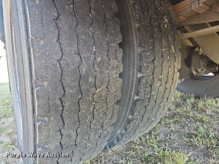 image for item DQ0118 1991 Thomas Built  school bus