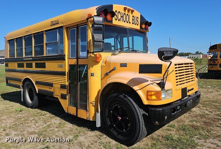 image for item DQ0119 1996 Thomas Built 3800  school bus