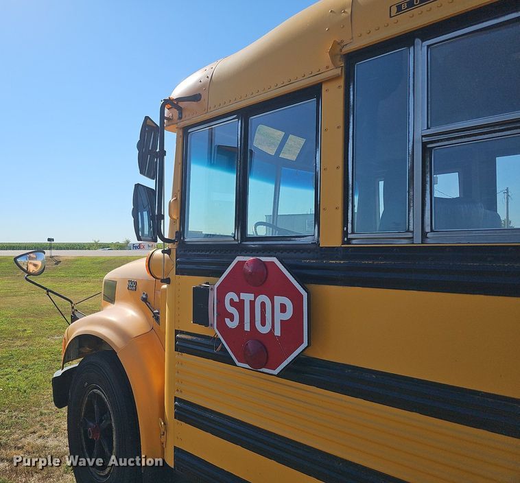 image for item DQ0119 1996 Thomas Built 3800  school bus