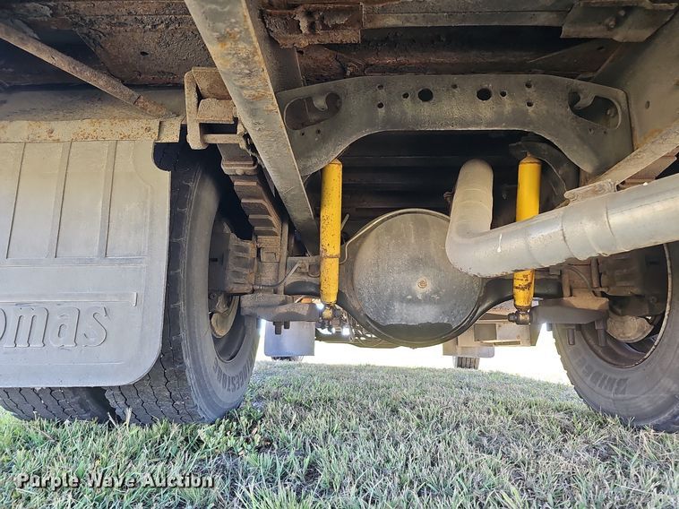 image for item DQ0119 1996 Thomas Built 3800  school bus