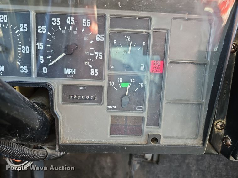 image for item DQ0119 1996 Thomas Built 3800  school bus