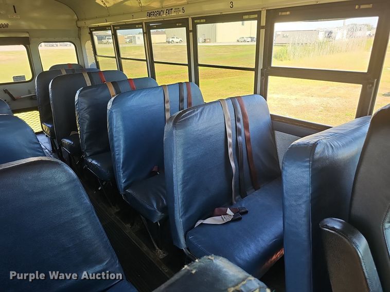 image for item DQ0119 1996 Thomas Built 3800  school bus