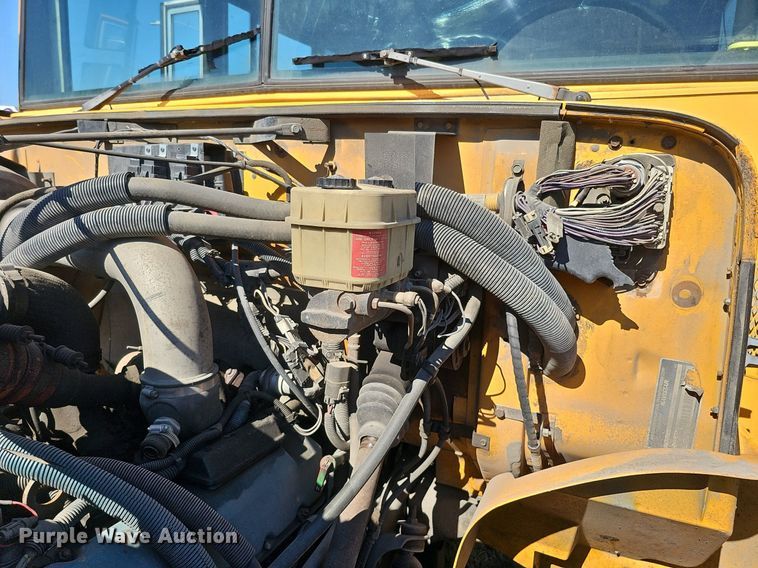 image for item DQ0119 1996 Thomas Built 3800  school bus