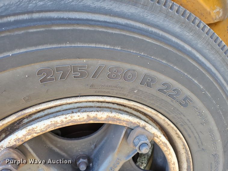 image for item DQ0119 1996 Thomas Built 3800  school bus