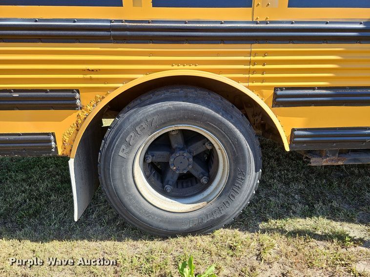 image for item DQ0119 1996 Thomas Built 3800  school bus