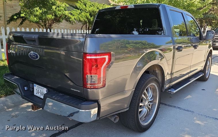 image for item DQ0120 2015 Ford F150 XLT  SuperCrew pickup truck