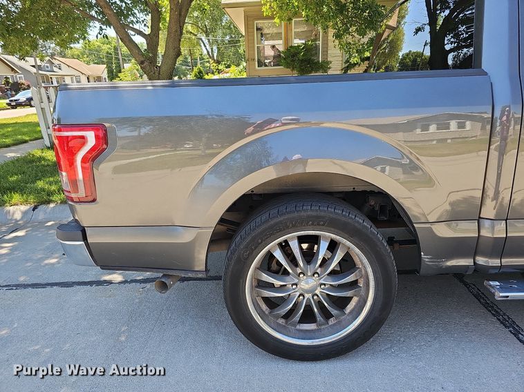image for item DQ0120 2015 Ford F150 XLT  SuperCrew pickup truck