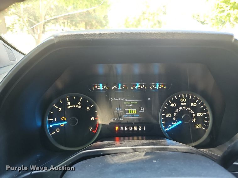 image for item DQ0120 2015 Ford F150 XLT  SuperCrew pickup truck