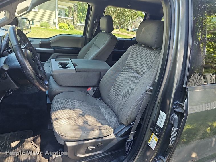 image for item DQ0120 2015 Ford F150 XLT  SuperCrew pickup truck